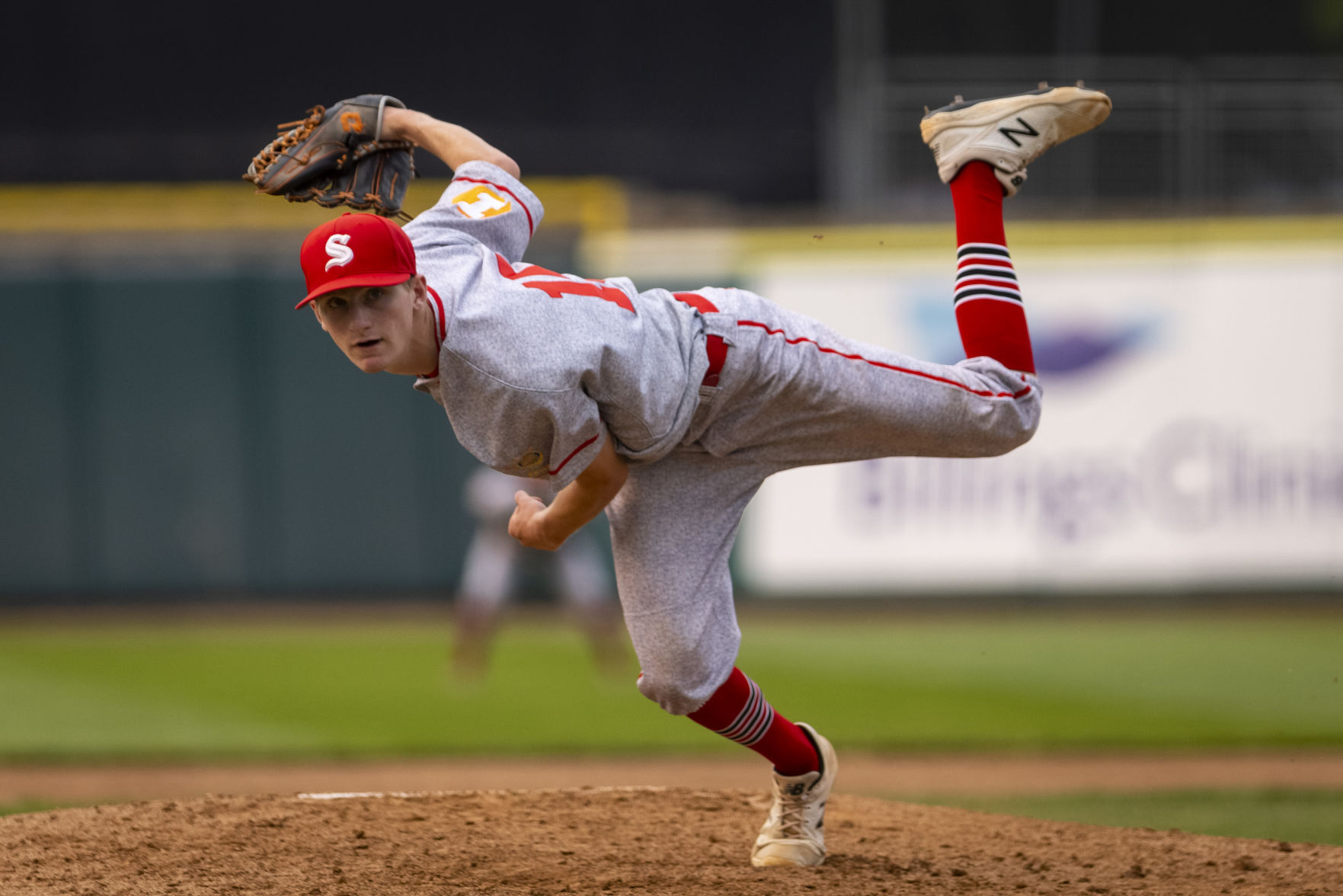 Scarlets vs. Royals